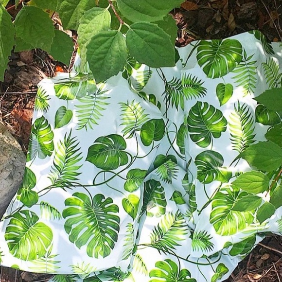 25 10X13 Leaves Poly Mailers PRICE IS FIRM WEEKEND SALE - Picture 8 of 9